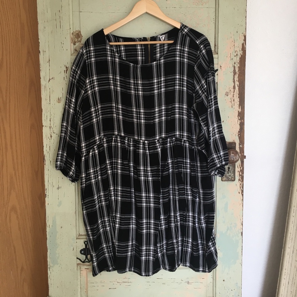 Old Navy Black and White Buffalo Skater Dress XXL